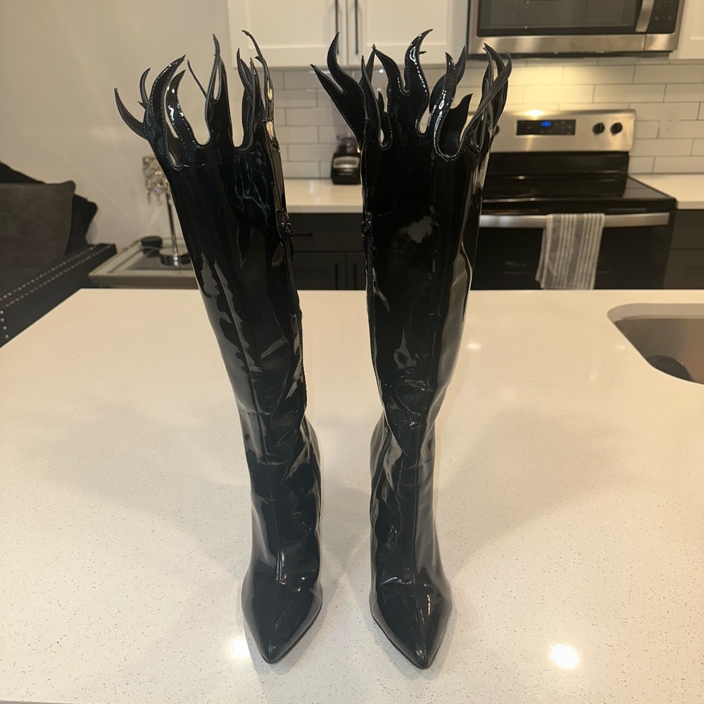 Dolls Kill Flame Boots 💕